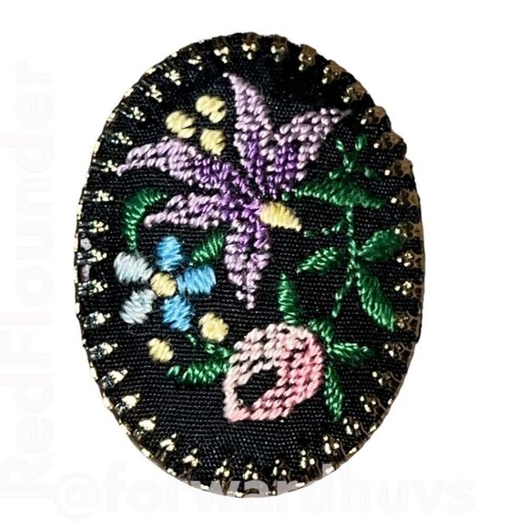 Vintage Hand Crafted Needlepoint Brooch - Picture 1 of 7